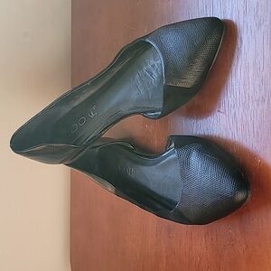 Aldo Black Pointed Flats- Size 7.5